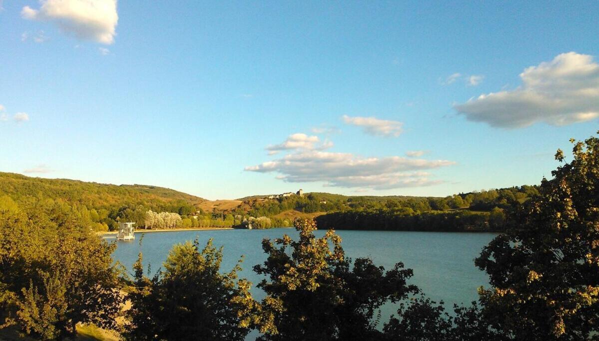 Maison De Vacances A Lissac-Sur-Couze Εξωτερικό φωτογραφία
