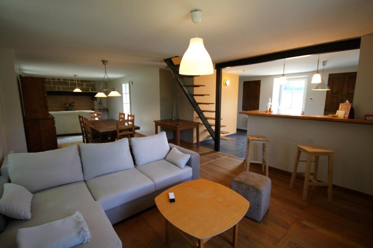 Maison De Vacances A Lissac-Sur-Couze Εξωτερικό φωτογραφία