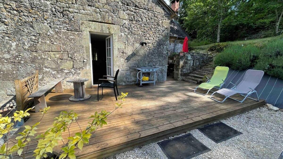 Maison De Vacances A Lissac-Sur-Couze Εξωτερικό φωτογραφία